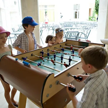 Hotellerie Notre Dame De Lumieres Hotel 3*